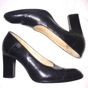 CELINE Paris Black Leather Classic Heels Size 7